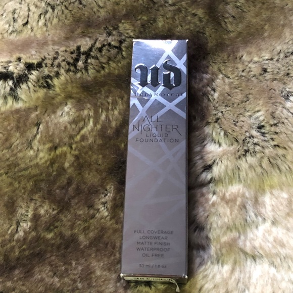 URBAN DECAY ALL NIGHTER LIQUID FOUNDATION (6.0) - Picture 2 of 5